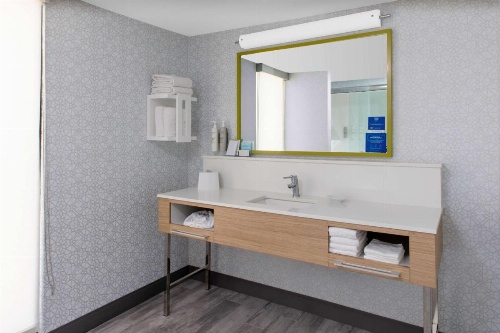 Hampton Inn By Hilton Las Vegas/Summerlin image 41